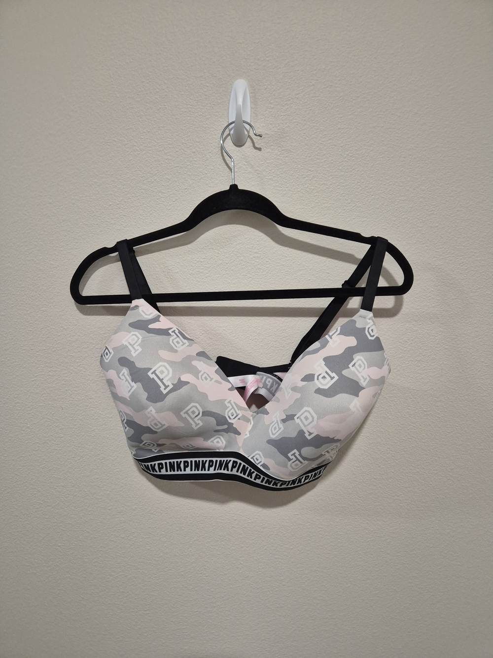 Victoria's Secret Camo Bra Wireless Lightly Lined Gray Pink Size 36DDD VS EUC